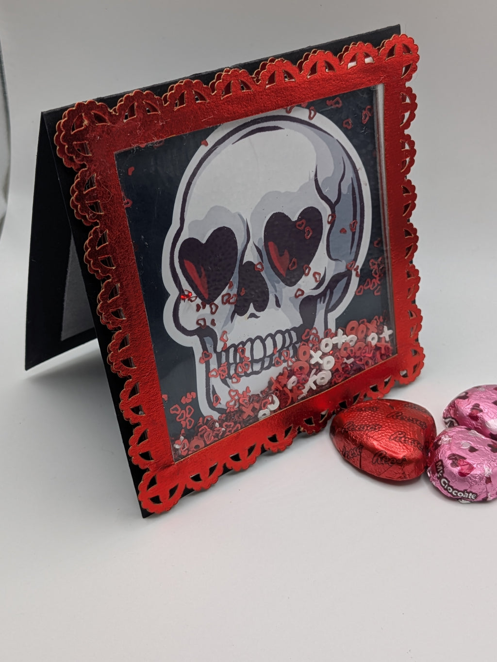 Valentine's Day Card - skull with heart eyes shaker card